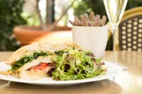 Ponte Vineyard Inn - breakfast