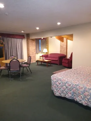 New Martinsville Inn Hotels in 