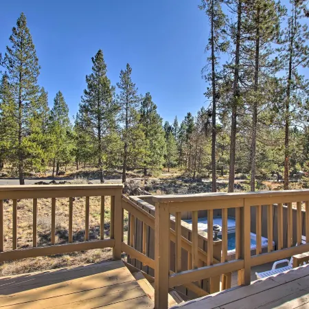 Sunriver Home w/ Hot Tub & 8 Sharc Passes