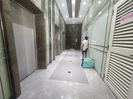 Cozy 1Br Corner with Panoramic City Skyline View Отели рядом с достопримечательностью «Lee Gardens»