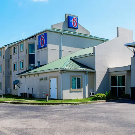 Motel 6 Seymour, in - North