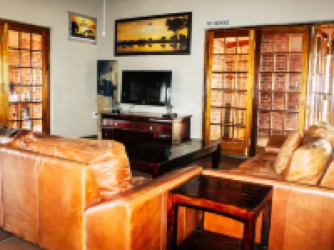 Zororo Lodge Hotels in Central