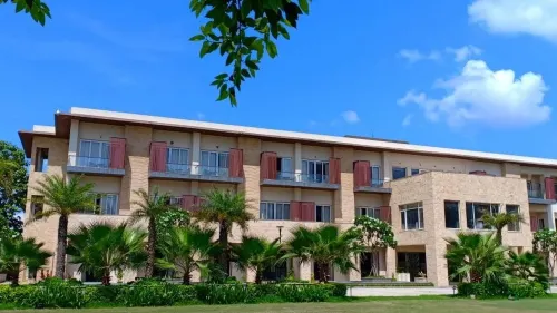 Ritz Resort Hotels in Barabanki