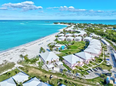 Welcome to "Treasure Pleasure" Bahama Beach Club 4 bedroom, Beachfront Condo Отели в г. Great Abaco