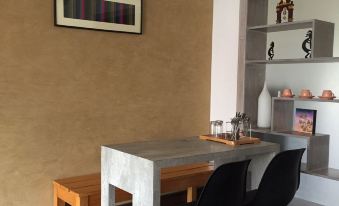 Drongpa Suites