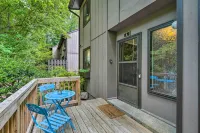 Stylish Durham Townhome < 5 Mi to Downtown!