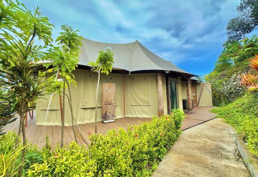 2. 팔라우 카로리네..