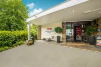 The Bridge House Hotel Hotels near Argos Redhill (Inside Sainsbury's)