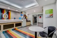 Motel 6 San Antonio, TX - Sea World North Hotels in Helotes