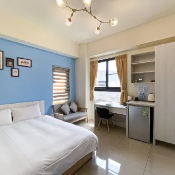 Adagio Hostel Отели рядом с достопримечательностью «Тай Чун Парк»