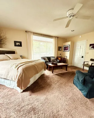 Great Water Inn - 2-Star