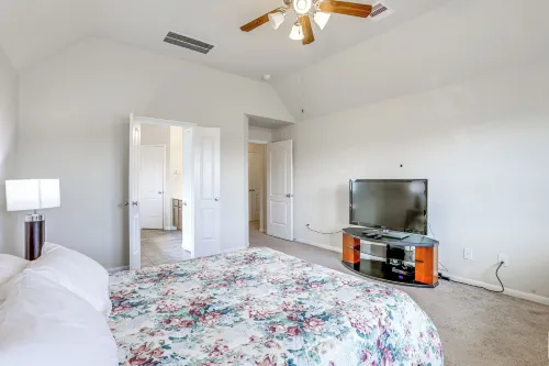 Covered Patio & Spacious Yard: Houston Area Home! Hotels in Atascocita