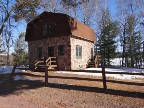 The Bunk House 埃奇沃特酒店