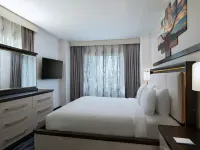 Fairfield Inn & Suites Austin Downtown Hotels near Walter Beach