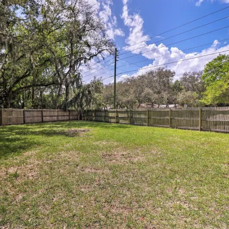 Pet-Friendly Amelia Island Home about 1 Mi to Beach!