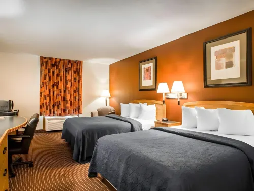 Quality Inn & Suites South-Obetz
