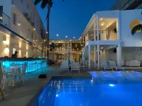 Seaview Beach Hotel - Beach