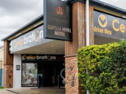 โรงแรมแคเพลลาโมเทล โรงแรมในเอเมอรัลด์