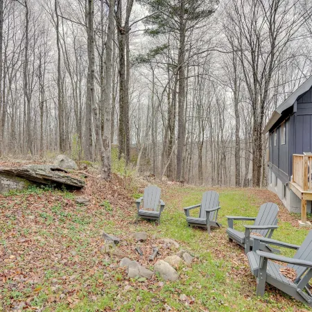 Hunter Mountain Home w/ Game Room: 1 Mi to Skiing!