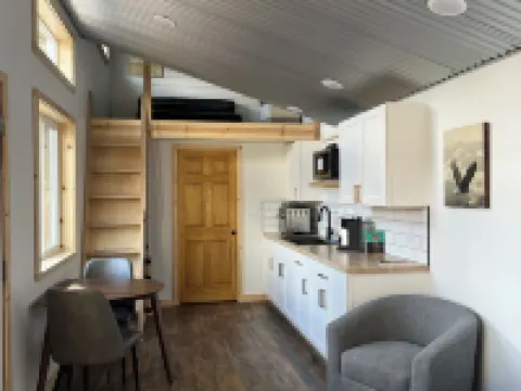 Modern Tiny House in Seward - 5  to Harbor & Tours 貝爾克里克酒店