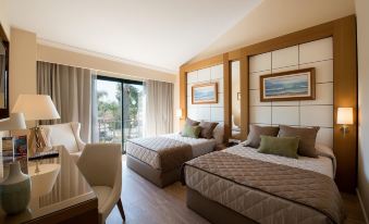 PortAventura Hotel - Includes unlimited access PortAventura Park & 1 access Ferrari Land