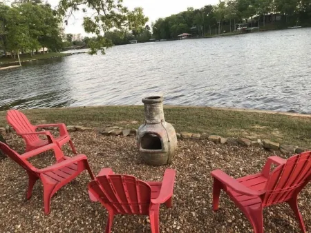 Waterfront house on Weiss Lake