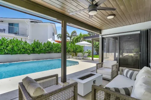 Ocean Breeze Villa 3 Bdr, Pool - 4-Star
