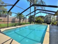 A Florida Oasis with a private pool! 15 minutes to Lego land!
