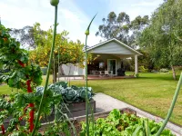 Balnarring Botanical Cottage Hotels in Balnarring