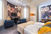 HiLight Suites Hotel