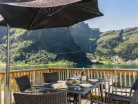 Indresfjord Hotels in Vik