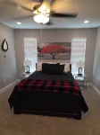 3-bedroom home in Lawton near Ft Sill with large yard, pool and Chefs kitchen - 4-Star