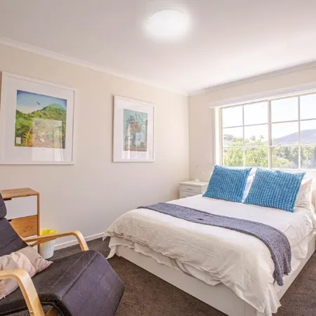Duplex 3B2B apt in Braddon close to CITY Free WIFI two Parking spots
