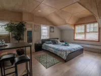 Charming 1-bedroom apartment. Pet-friendly. Hiking & Skiing 10 min way. Hotels in Mamakating