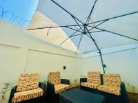 5-bedroom townhouse with pool