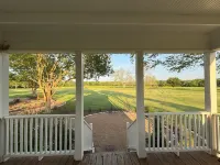 Tara Farms Cottage. Peaceful Retreat on 50 Acres. Soaking Tub + Trails