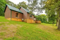 Private Lake & Dock: Log Cabin, 2 Mi to Clay! - 4 estrellas