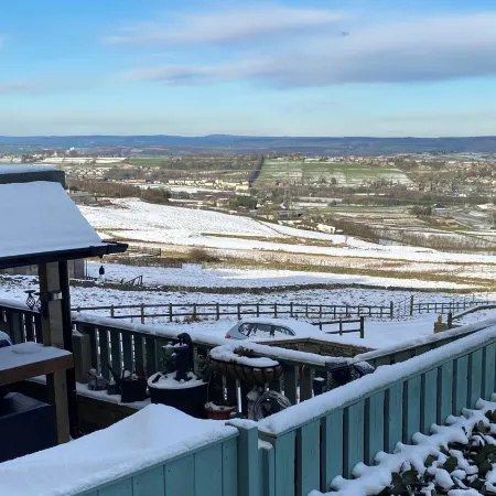 Stunning views. Countryside walks or cycle trails. Nearby pubs and music venues