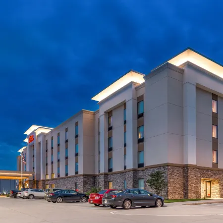 Hampton Inn & Suites Ames