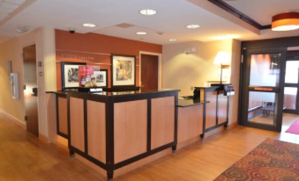 Hampton Inn Groton/Mystic - Housity
