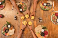 The Yak Lake House - Hostal