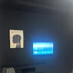 Sleek Black Studio – Bold Style in a Cozy Space