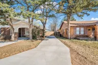 Flip Flop Stop ~ Beach Themed Studio In Tech Terrace ~ Walk to Campus! Hotel in zona Texas Tech University