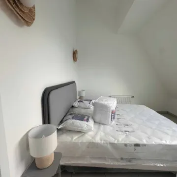 Elegant Appt - 3BDR/8P - Near Paris & La Défense Отели рядом с достопримечательностью «Philips»