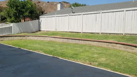 Luxury 3-bedroom house in beautiful Fontana with WiFi, AC. Enjoy your stay Отели рядом с достопримечательностью «Парк Ок»