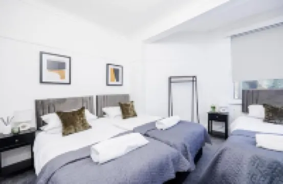 Lovely & Stylish 2Br City Centre Near High St by Luxiety Stays