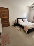 Appartement / Condominium de 3 Chambres et 3 Salles de Bain