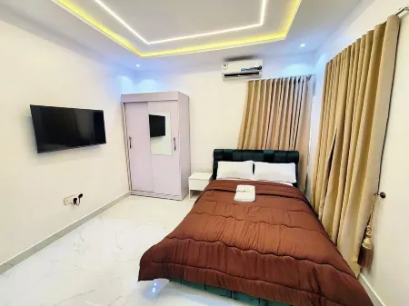 Spacious 3-bedroom apartment with AC, WiFi, Play Station 5 in ikeja