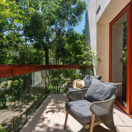 ¡TIKAL! Luxury 4BR Private Pool & Gym, 24/7 Security