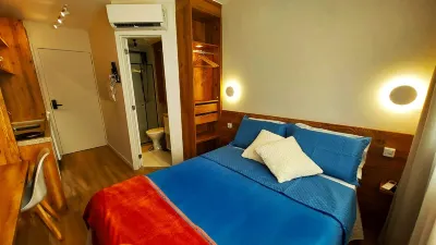 Mini Estúdio Inteligente a 140m da Praia, 5 Minutos do Rio Vermelho e da Pituba Hotels in Amaralina